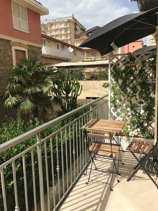 B&B Quasi In Centro 아그로폴리 외부 사진